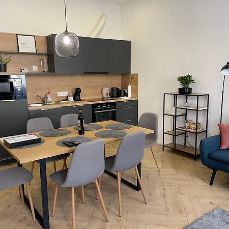 公寓 Rakoczihome *