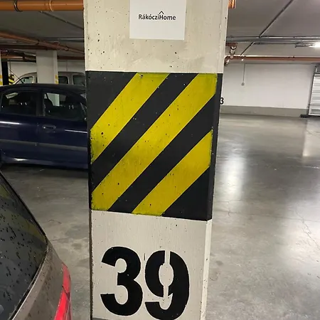 Rakoczihome Apartament *